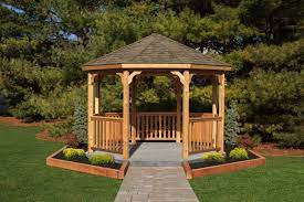 6 reasons you need to hire a gazebo builder